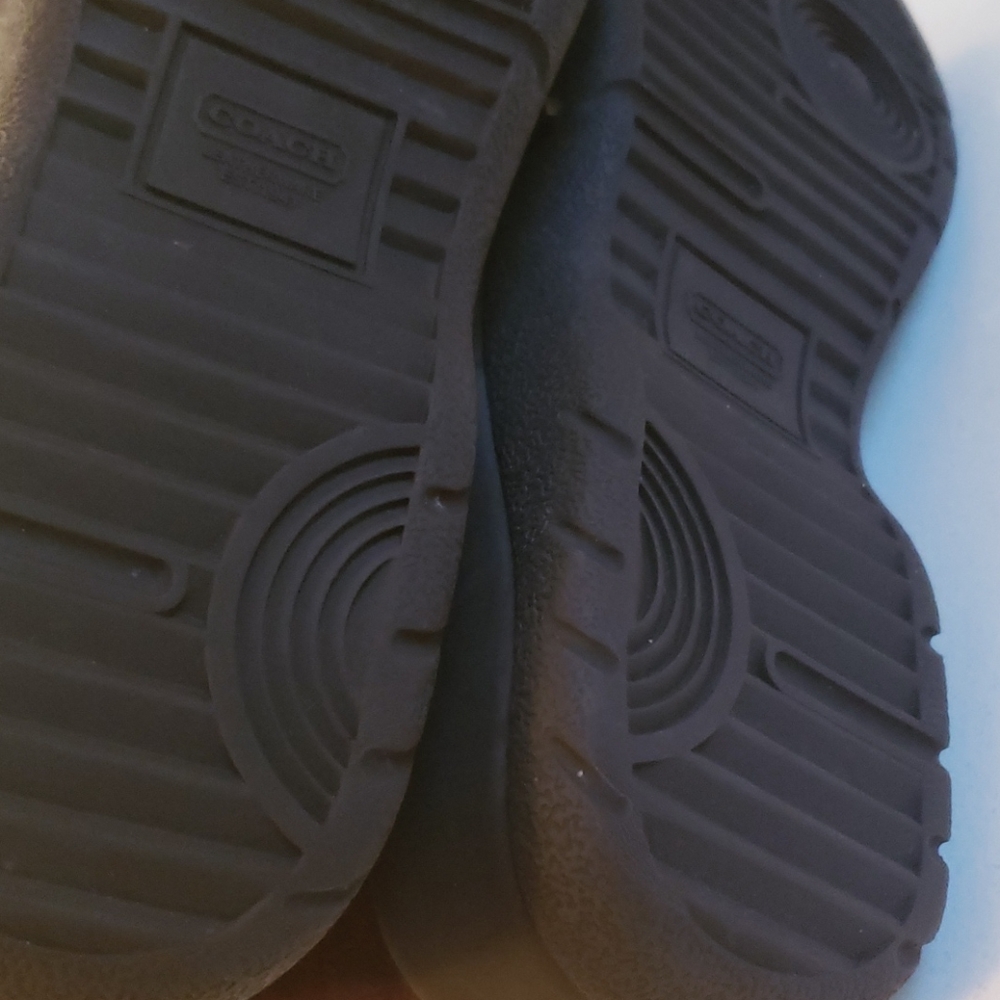 Coach ladies boots - Picture 3 of 5
